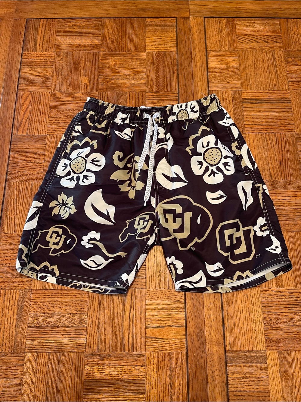 Wes and Willy University of Colorado Buffaloes Floral Swim Trunks small